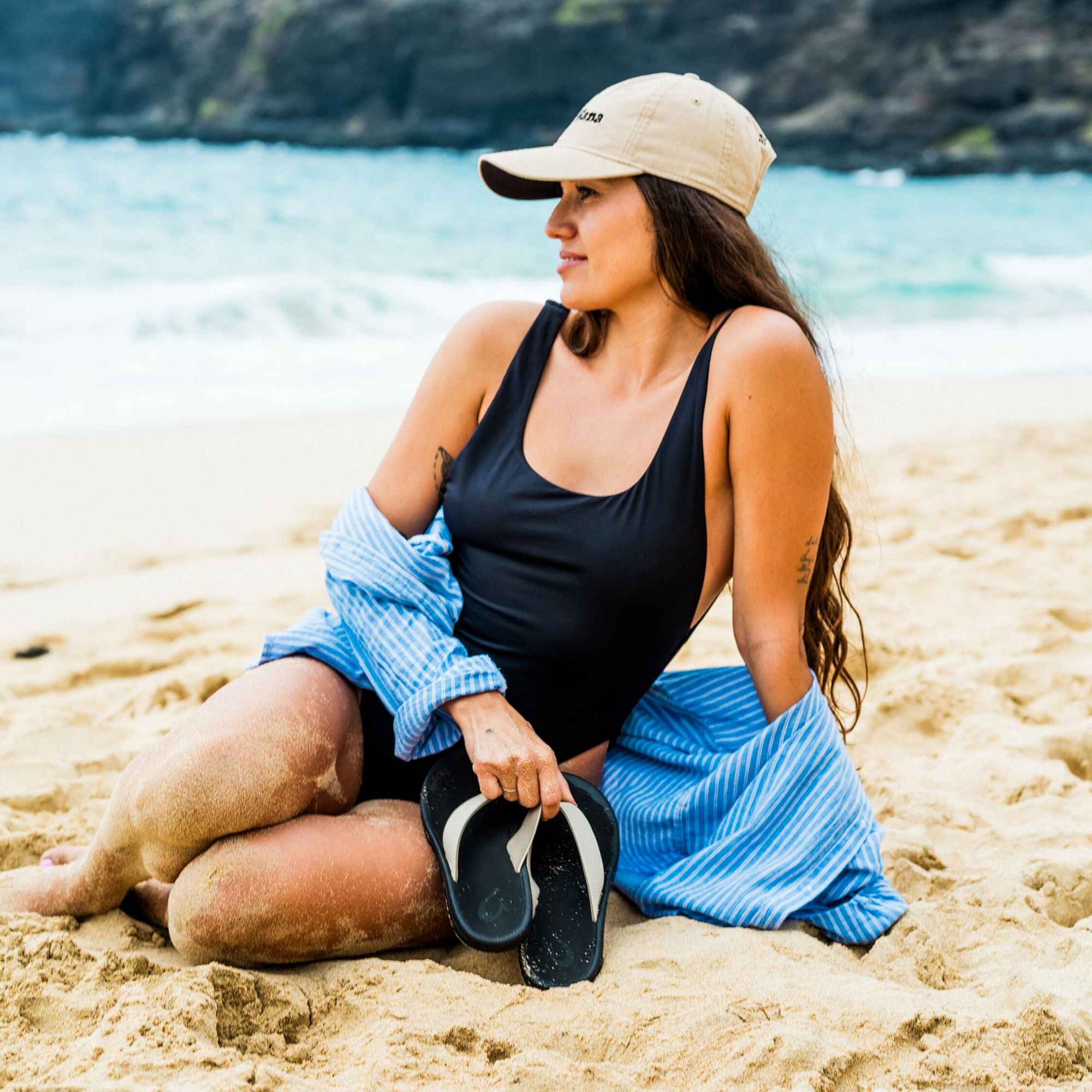 Ohana - Ecru / Black - Image 2