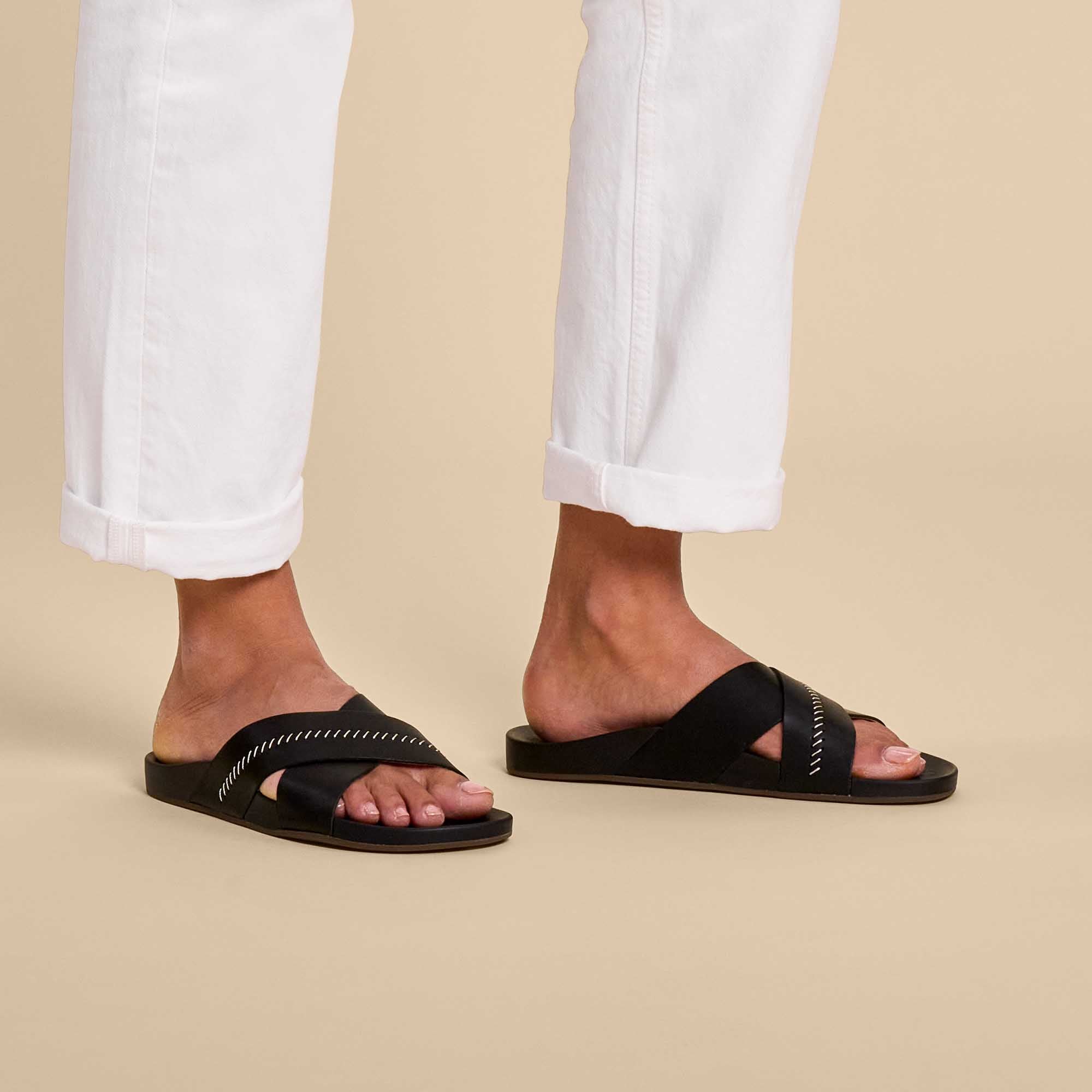 Kīpe'a 'Olu - Black - Image 2